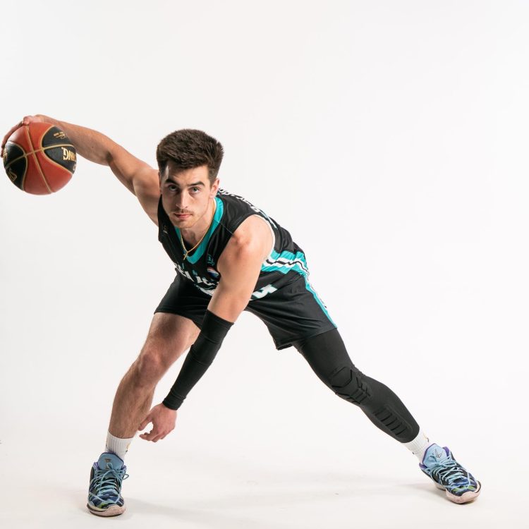 20240607_015614209_iOS